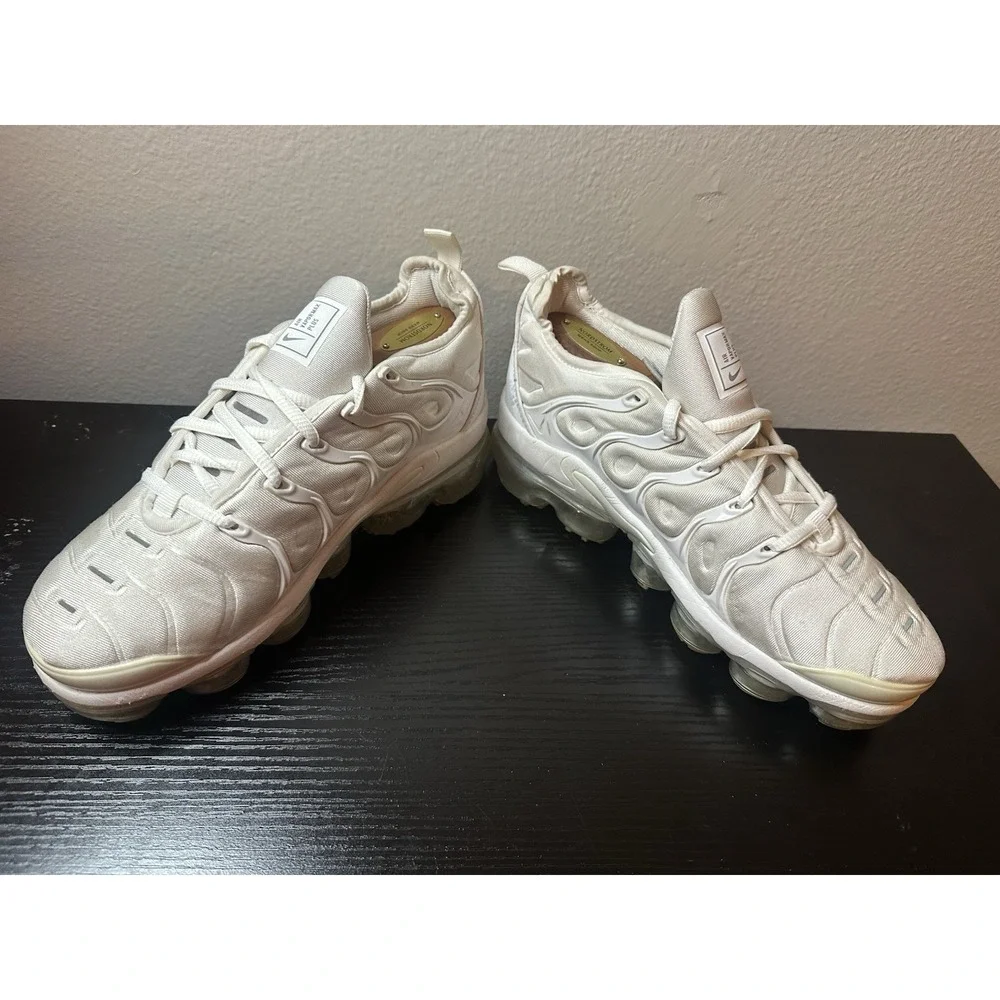 Vapormax Plus Triple White Pure Platinum Women's Size US 8 shoes sneakers